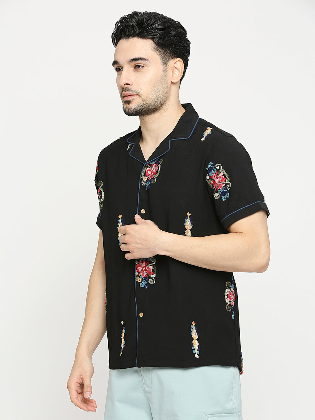 Buy Blamblack Men'S Aari Embroidered Crush Fabric Regular Fit Half Sleeves Cuban Collar Shirt