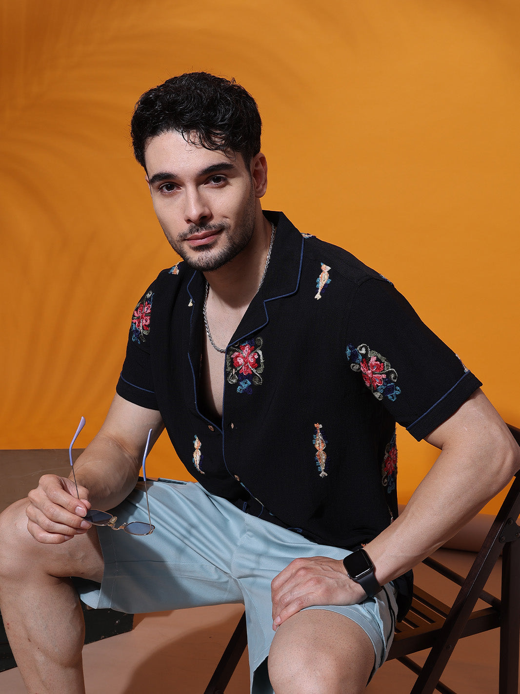 Blamblack Men'S Aari Embroidered Crush Fabric Regular Fit Half Sleeves Cuban Collar Shirt
