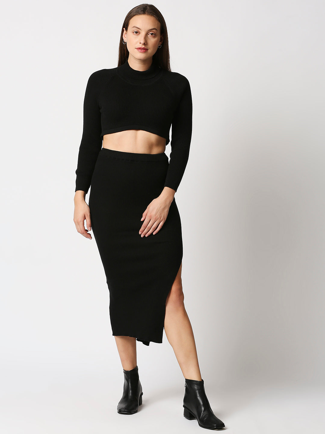 Shop Women\'s Flat Knit Skirt & top Set Black Online – BlamBlack